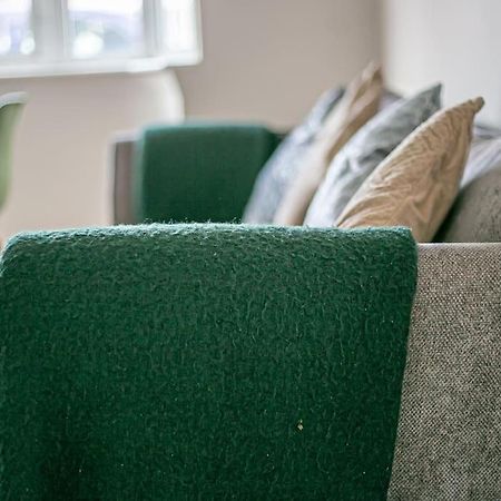 Appartement Coastal Haven In Leigh-On-Sea à Southend-on-Sea Extérieur photo