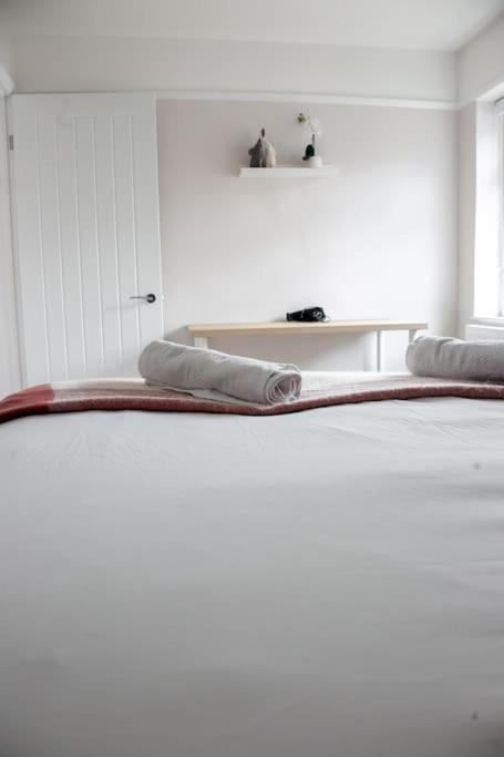 Appartement Coastal Haven In Leigh-On-Sea à Southend-on-Sea Extérieur photo