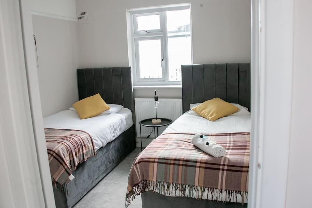 Appartement Coastal Haven In Leigh-On-Sea à Southend-on-Sea Extérieur photo