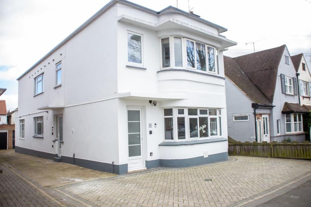 Appartement Coastal Haven In Leigh-On-Sea à Southend-on-Sea Extérieur photo