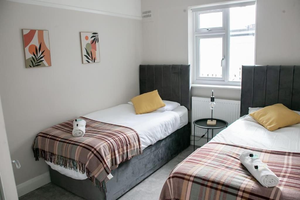 Appartement Coastal Haven In Leigh-On-Sea à Southend-on-Sea Extérieur photo
