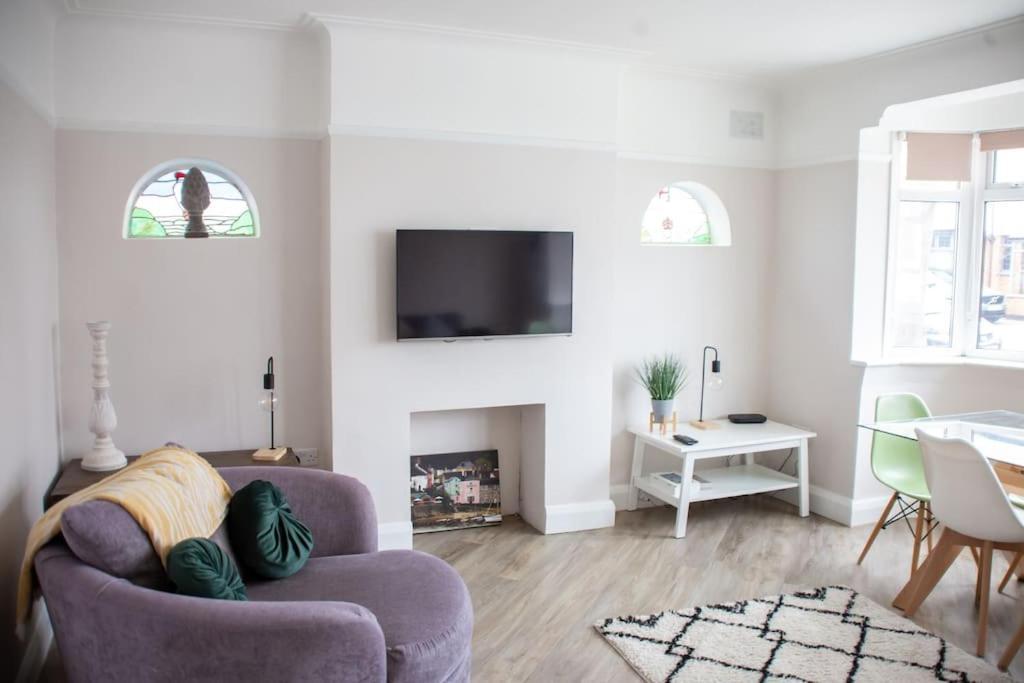 Appartement Coastal Haven In Leigh-On-Sea à Southend-on-Sea Extérieur photo